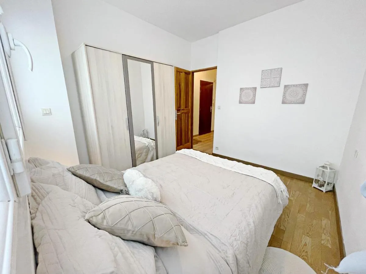 T2 Le Bien Etre Marseille 9Eme-Wifi-Netflix-Metro-Parking-Plage 0*,  France