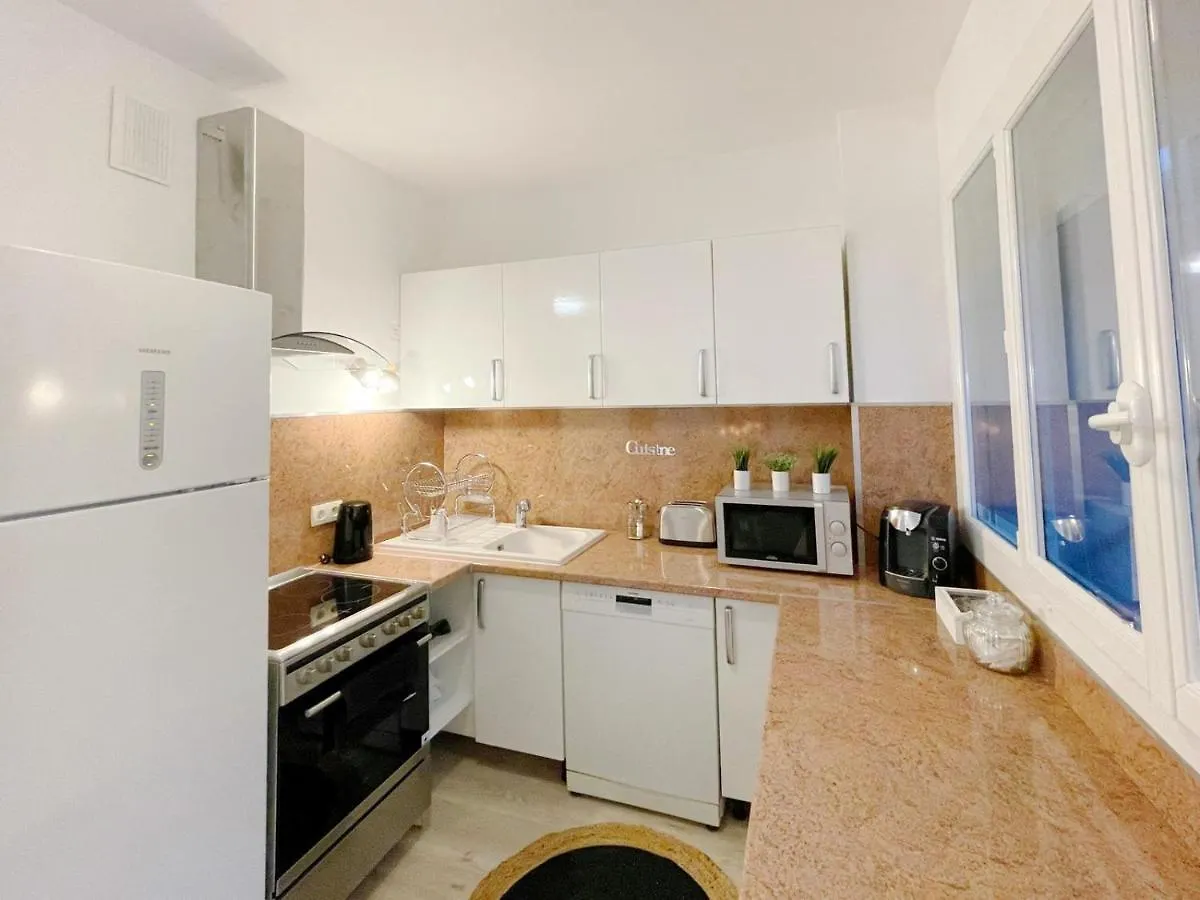 T2 Le Bien Etre Marseille 9Eme-Wifi-Netflix-Metro-Parking-Plage 0*,  France